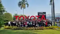  Anak Club Avanza-Xenia Dan Toyota Carbon Fighter Saksikan Pembuatan Mobil Hybrid di Indonesia