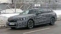  SPY SHOT: BMW Listrik Station Wagon Pertamanya