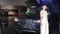  Mau Beli SUV Termahal BMW? Tunggu Tahun Depan. Stok Sudah Ludes