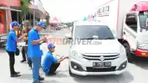  4 Langkah Mengecek Ban Mobil, Sebelum Dipakai Mudik Lebaran