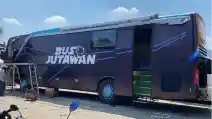  Baim Wong Siapkan Bus Jutawan, Begini Isinya