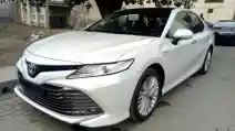  Toyota Camry Generasi Terbaru Meluncur Besok?