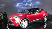  Harga Nyaris Sama, Pilih Toyota C-HR Atau Fortuner?