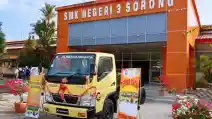  Mitsubishi Fuso Serahkan Materi Pelajaran SMK Di Papua Barat Daya