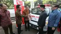  Daihatsu Gran Max Resmi Bertugas Sebagai Ambulans di Bandung