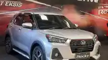  Tertarik Daihatsu Rocky Berlimpah Fitur? Anda Harus Inden Hingga 2 Bulan 