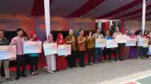  Daihatsu Rekondisi Gratis 10 Mobil Konsumennya di Cirebon