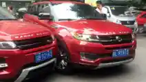  Range Rover Evoque Ditabrak Jiplakannya di Cina 