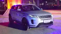  Mencoba Beragam Fitur Unggulan New Range Rover Evoque Melibas Rintangan Berat 