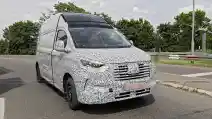  Ford Transit Custom Dibuat Dengan Versi Atap Tinggi, Untuk Konversi Camper Van