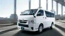  Toyota HiAce Lawas? Bukan, Ini Mazda Bongo Brawny