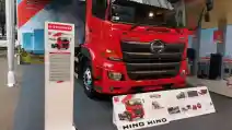  Hino Luncurkan Truk Baru, Dilengkapi Rem ABS 