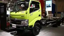  GIIAS 2024: Beli Hino Bisa Nyicil Rp900 Ribuan 