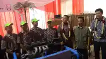  Honda Beri Engine Simulator Ke SMKN 2 Tangerang