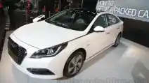  Hyundai Sonata Hybrid Siap Saingi Toyota Camry Hybrid