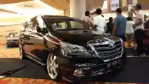  Kijang Innova Matic Ini Tak Pakai Tuas Transmisi