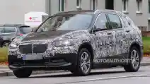  SPY SHOT : BMW X1 Versi 7-Seater?