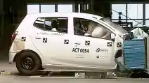  Ini Dia Hasil Crash Test Mobil LCGC Indonesia