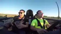  VIDEO: Bisakah Seruput Kopi Di Ariel Atom?