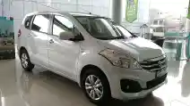  Suzuki Ertiga Model Lama Masih Ada, Diskon Besar!