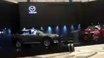  Detik-detik Kemunculan Mazda CX-9 Generasi Terbaru di Jakarta