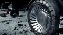  Goodyear Berencana Buat Ban untuk NASA yang Akan Digunakan di Bulan 