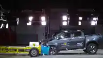  VIDEO: Crash Test Isuzu D-Max (Euro NCAP)