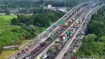 Puluhan Ribu Kendaraan Keluar Masuk Jakarta Di Long Weekend Ini
