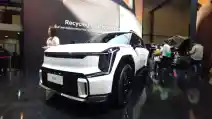  Keselamatan dan Kenyamanan Fokus Utama Kia EV9 GT-Line