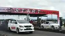  Toyota Kijang Innova Dipakai Balap dan Sukses Raih 4 Piala!