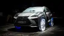  VIDEO: Lexus NX Berjalan Pakai Ban Es