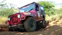  Sensasi Off-Road Menggunakan Mahindra Thar