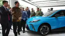  Tekan Emisi Karbon, MG Pamer MG4 EV dan MG ZS EV ke Luhut