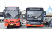  Sebanyak 187 Bus Transjakarta Jadi Armada Vaksinasi Massal Di GBK