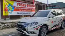  Mitsubishi Outlander PHEV Bantu Petugas PMI Bersiaga Di Gunung Merapi