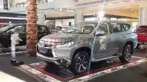  Pakai 'Peluru' yang Sama, Mitsubishi Bermanuver di Jakarta Barat 