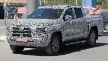  SPY SHOT: Mitsubishi Triton Generasi Terbaru