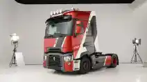  Renault Trucks Kenalkan Edisi Spesial T-High "The Boss"