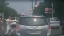  VIDEO: Arogansi Sopir Porsche Berujung Hal Tak Terduga