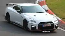  Inilah Penampakan Nissan GT-R Terbaru (6 Foto)