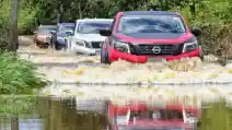  Terpaksa Melintas Jalan Banjir, Harus Perhatikan Hal Ini