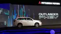  Cara Mitsubishi Mengembangkan Budaya Mobil Listrik di Indonesia