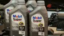  Mobil TM Kenalkan Pelumas Untuk Mobil Modern Perkotaan 