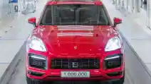  Carmine Red GTS, Penanda Pencapaian Penjualan Satu Juta Porsche Cayenne