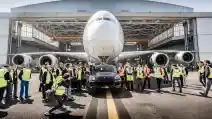  VIDEO: Porsche Cayenne Menarik Sebuah Airbus A380