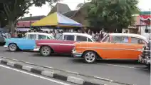  Perhimpunan Penggemar Mobil Kuno Indonesia Rayakan HUT Ke-37, Yogya Dipenuhi Mobil Klasik