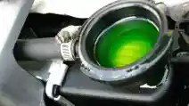  Kenapa Radiator Coolant Diberi Warna? Ini Sebabnya 