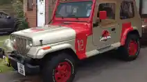  Jeep Kesayangan Dari Film Jurassic Park