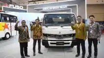  Fuso Pamerkan Ketangguhan Armada Euro 4 Di GIIAS 2022