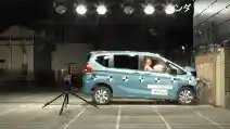  VIDEO: Crash Test Honda Freed 2017